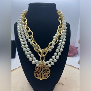 Susan Shaw Monogram  Pearl Necklace New with tags